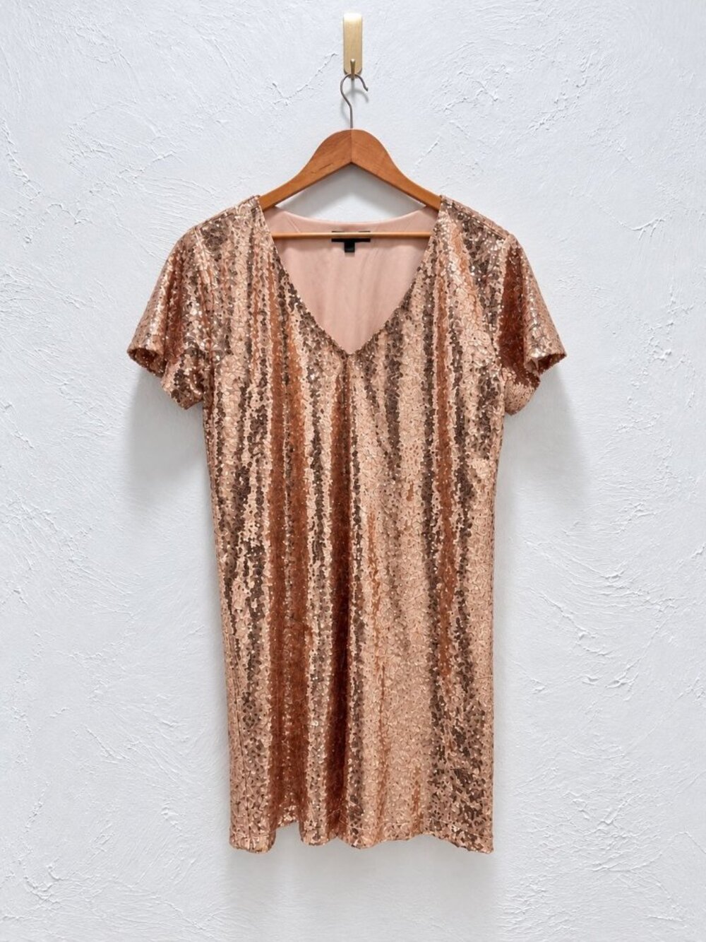 Lulus Women's Rose Gold Sequin V-neckline Short Sleeve Dress Size XL